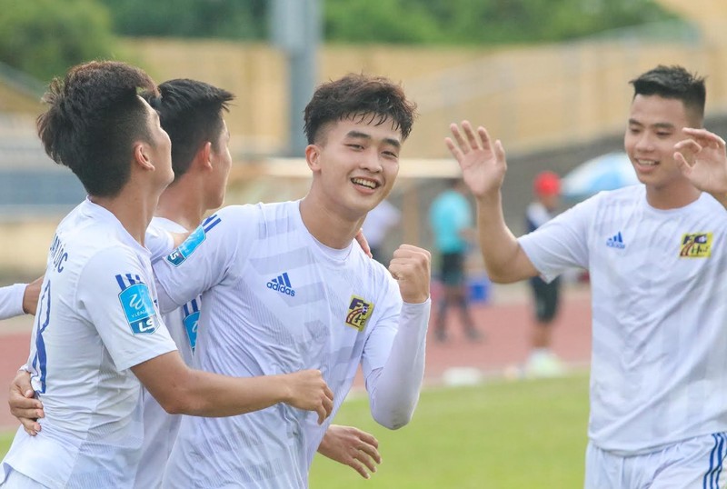 Tan Sinh, Manh Dung va dan cau thu U23 Viet Nam mat mot mi, cao to nhu trai Han-Hinh-8