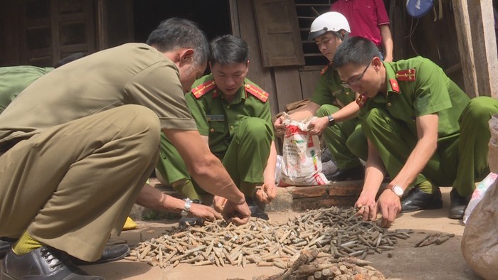 Phat hien doi tuong van chuyen mua ban so luong lon thuoc no-Hinh-5