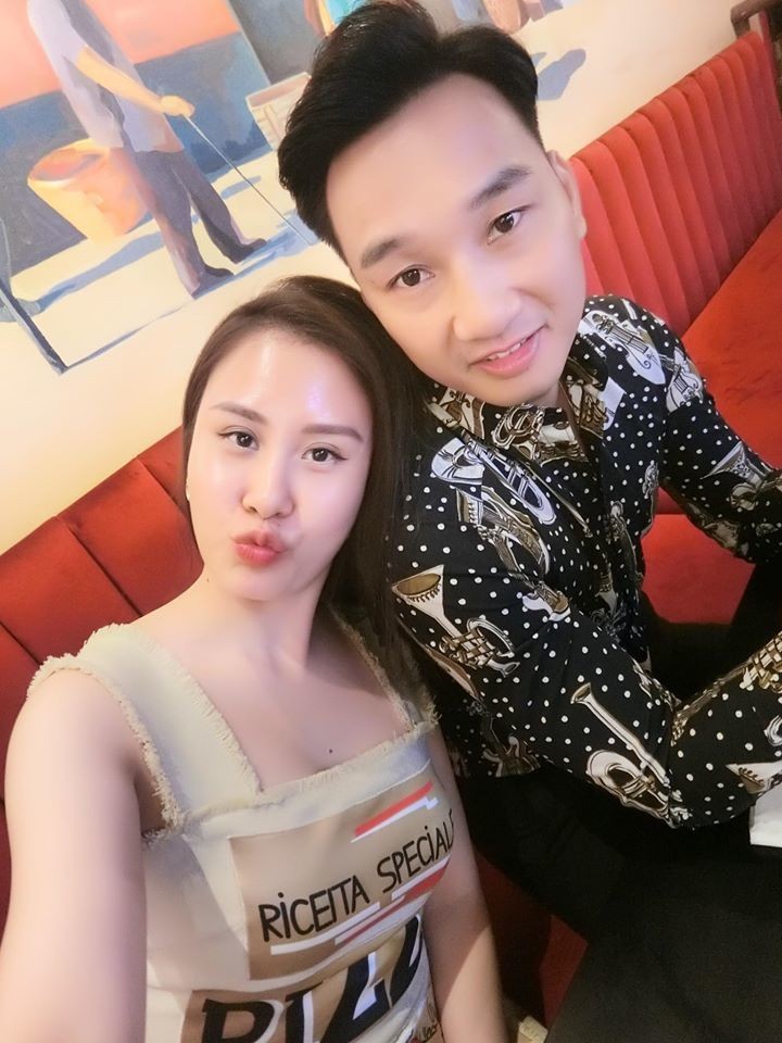 Nguoi vo bo lam tiep vien, sinh 2 con trai cho MC Thanh Trung-Hinh-10