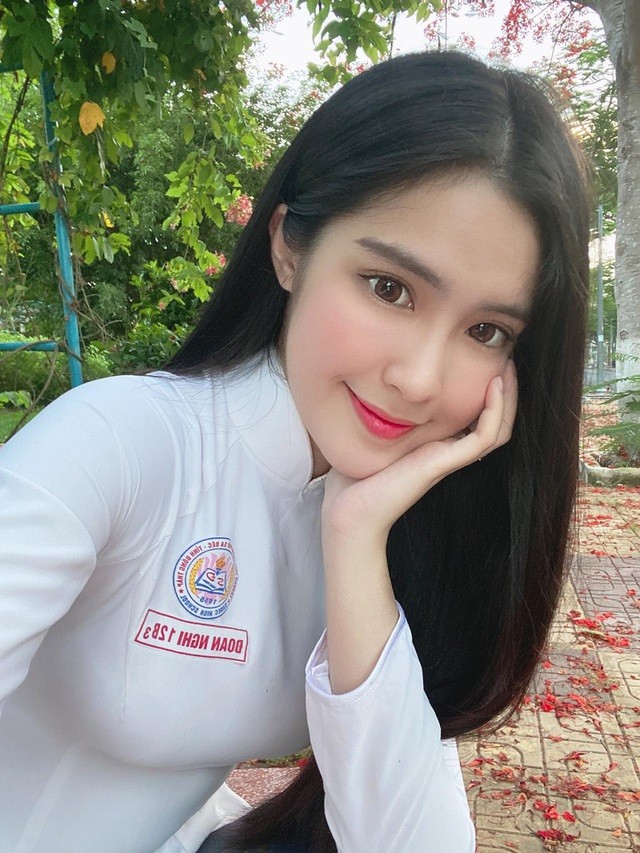 Hot girl Viet khien netizen xu Trung dien dao vi dieu nay-Hinh-2