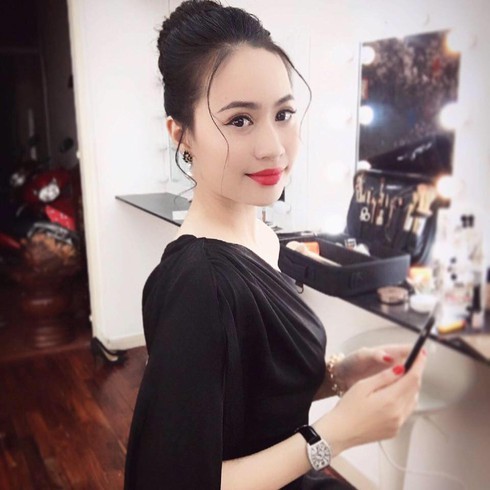 Bong hong dinh tin don voi Quang Hai: Khong hot girl thi cung rich kid-Hinh-3