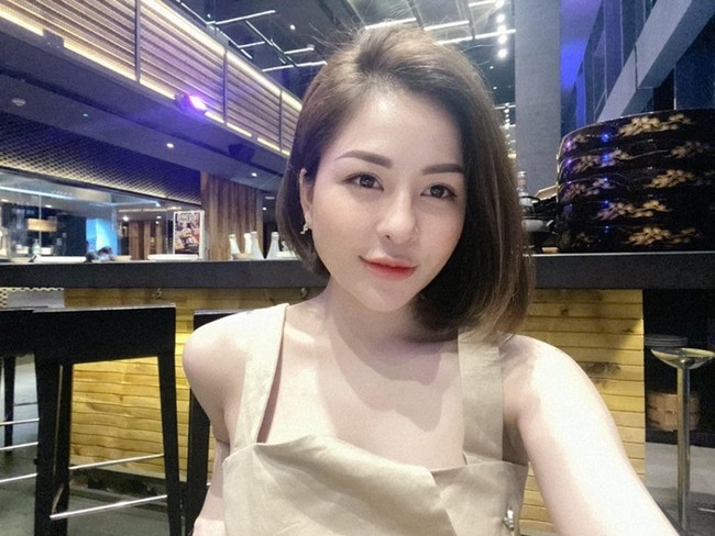 Hot girl Viet len bao Trung, rieng Tram Anh co ly do can loi-Hinh-11