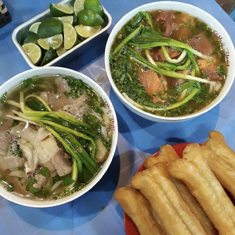 Food tour dem Ha Noi, an gi cho chat?