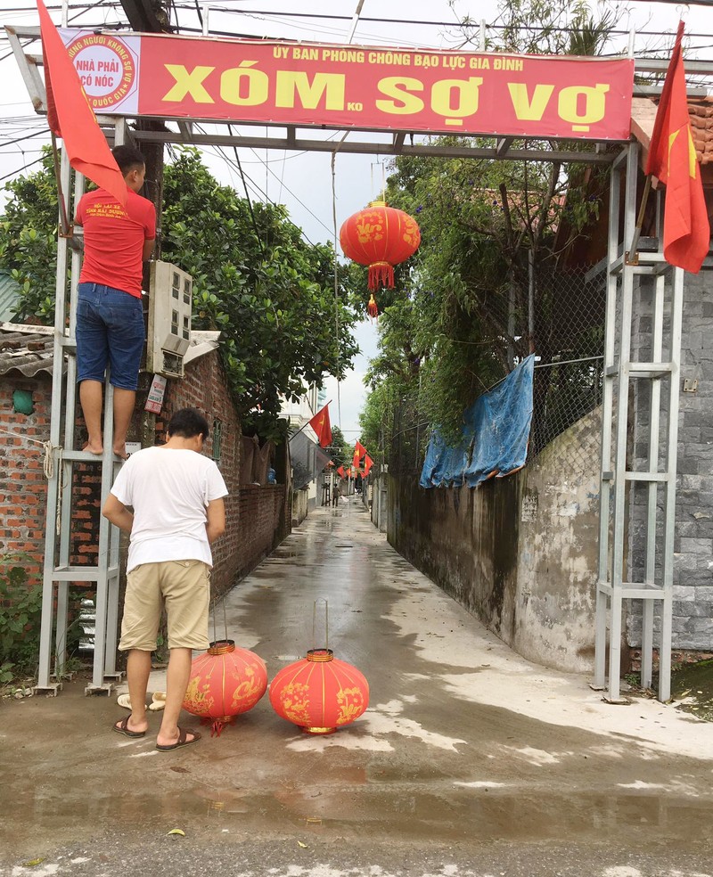 Ngay Valentine trang: Con ngo “khong so vo” doc dao o Ha Noi-Hinh-10