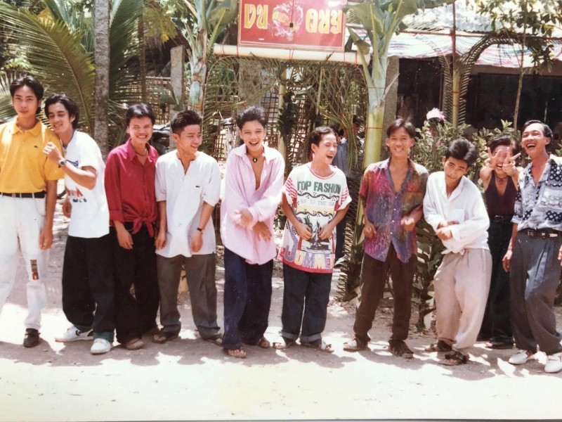 Nhan sac gay “chan dong” cua co dau trong loat anh cuoi nam 1995-Hinh-5