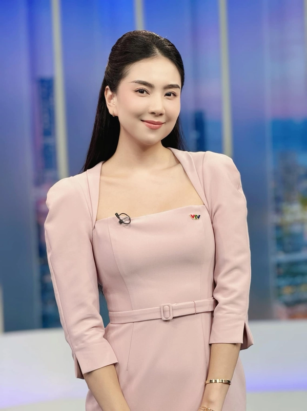 Bi quyet giu vong eo 58 cua nu MC “xinh nhat VTV“