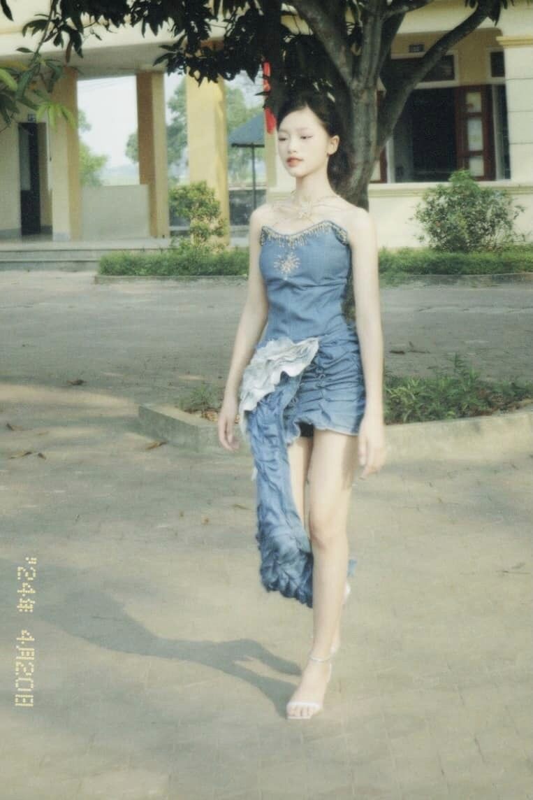 Trinh dien thoi trang tai che, hoc sinh khien thay co phai tram tro-Hinh-5