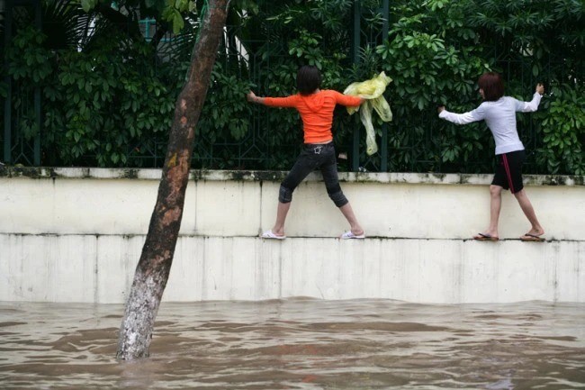 Ha Noi mua dau ha hoa song, netizen nho tran lu lich su 2008-Hinh-9