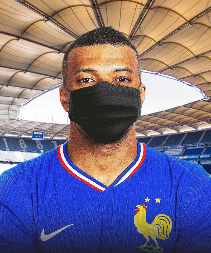 Hai huoc nhung chiec mat na fan lam cho Mbappe tai EURO 2024-Hinh-5