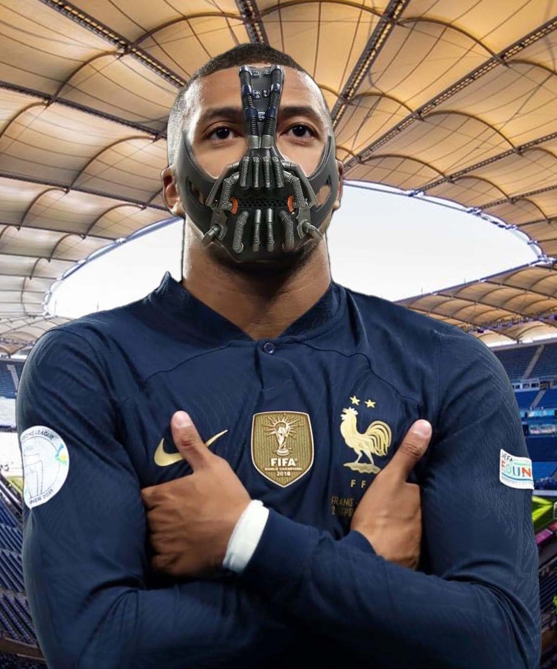 Hai huoc nhung chiec mat na fan lam cho Mbappe tai EURO 2024-Hinh-9