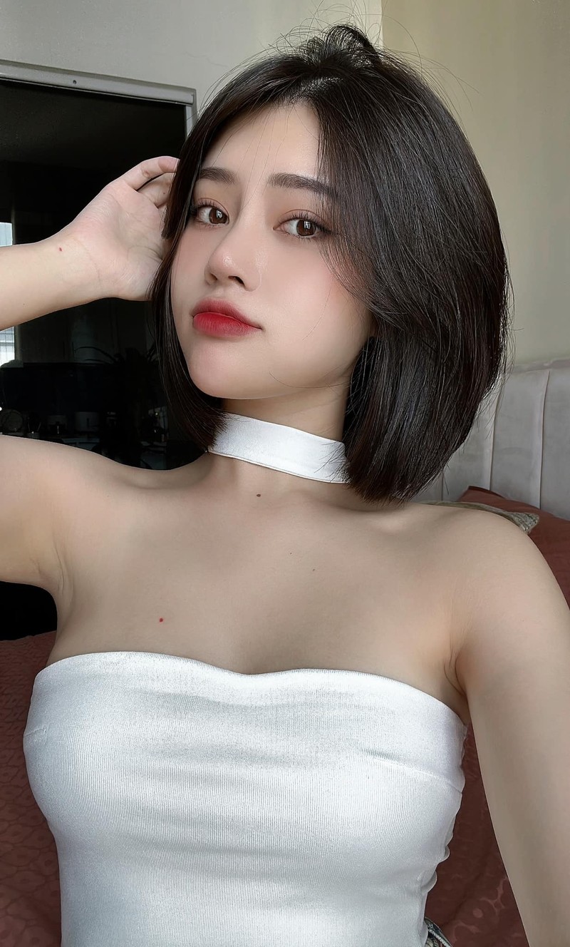 Ngam body cuc chay cua nu streamer Lien Minh Huyen Thoai-Hinh-7