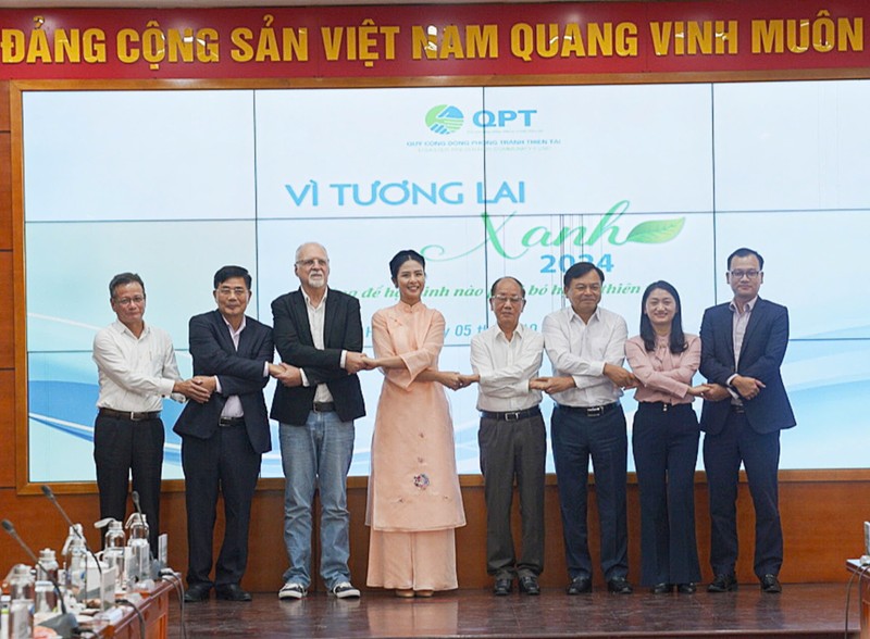 “Vi Tuong Lai Xanh 2024”: Khong de cac em bo hoc vi thien tai-Hinh-3