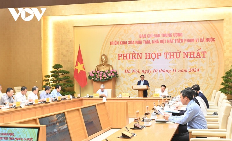 Thu tuong: Hoan thanh xoa nha dot nat tren ca nuoc trong nam 2025