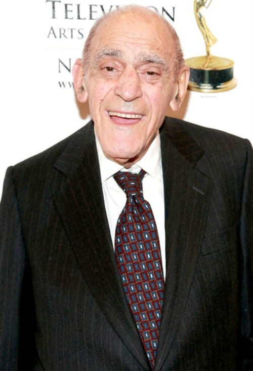 Abe Vigoda sao phim Bo gia qua doi o tuoi 94