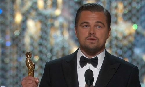 Leonardo DiCaprio nghen ngao nhan tuong vang Oscar 2016