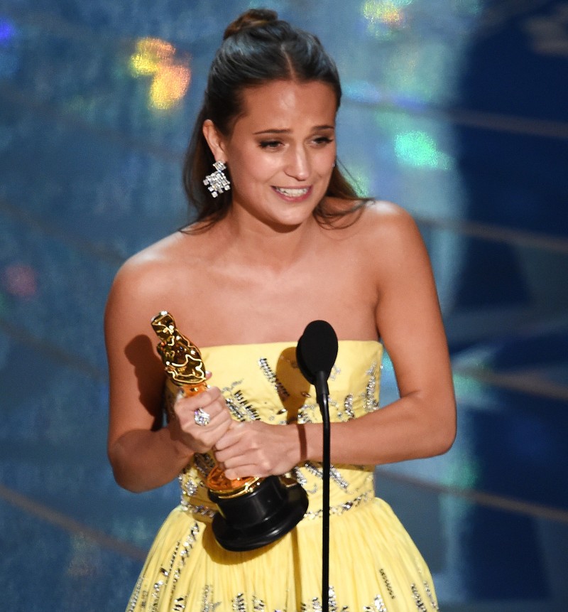 Oscar 2016 Alicia Vikander gianh giai Nu dien vien phu xuat sac