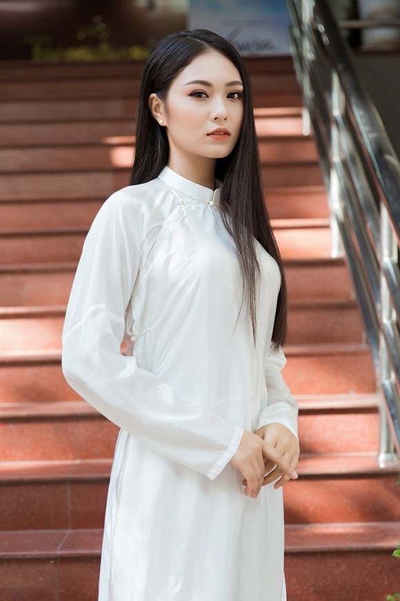 Ngam dan thi sinh lot Chung khao phia Bac Miss World Viet Nam-Hinh-4