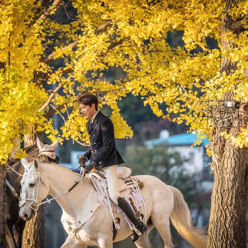 Hau xuat ngu, Lee Min Ho hoa “bach ma hoang tu” tren phim truong-Hinh-3