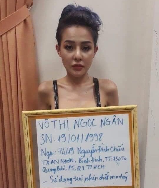 Ngoc Trinh - Ngan 98: Goi cam, it tai nang nhung thua tai tieng!-Hinh-17