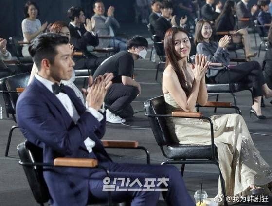 Son Ye Jin - Hyun Bin “tinh be binh” tai Baeksang Arts Awards 2020-Hinh-10