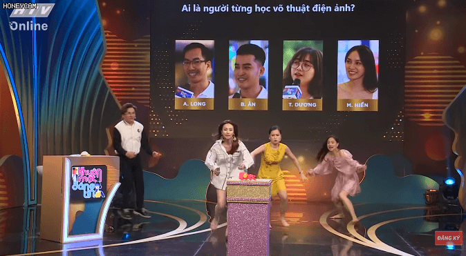 Dau chi Huong Giang, Lam Vy Da nhan mat gameshow, bi nem da-Hinh-5