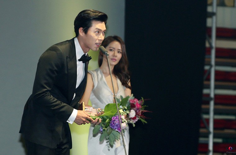 Loat anh tinh phat ghen cua Son Ye Jin va Hyun Bin-Hinh-2