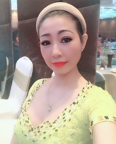 Nhan sac “nguoi vo chua duoc cong khai” cua Hoai Linh-Hinh-6