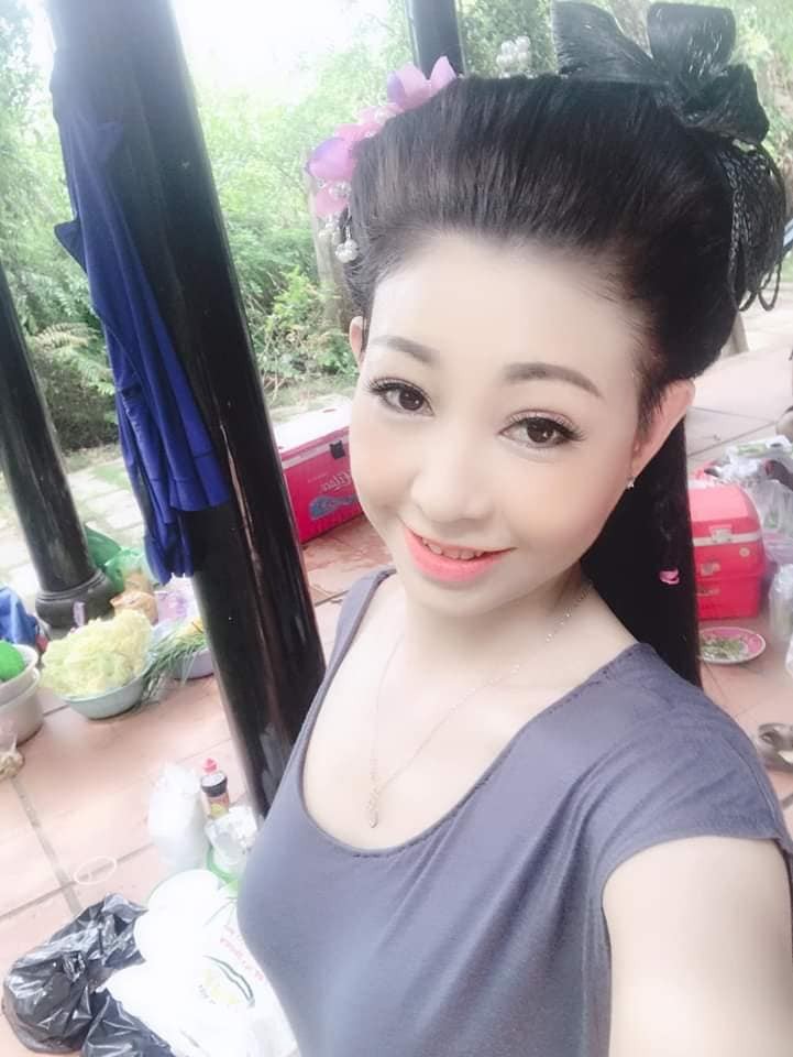 Nhan sac “nguoi vo chua duoc cong khai” cua Hoai Linh-Hinh-7
