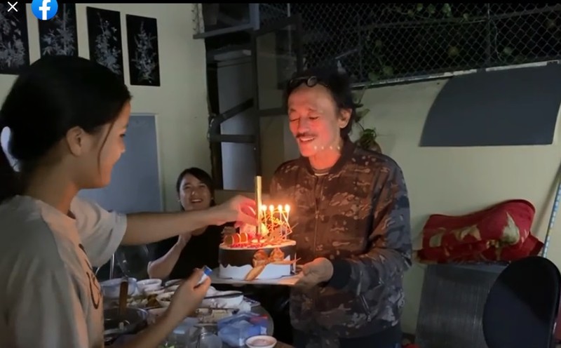 Cuoc song gian di cua Giang Coi truoc khi bi ung thu qua doi-Hinh-9