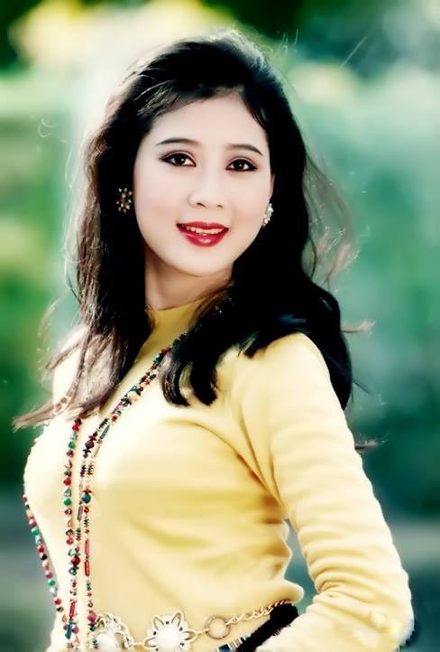 Loat anh “nu hoang anh lich” Diem Huong ngay tre gay sot-Hinh-5