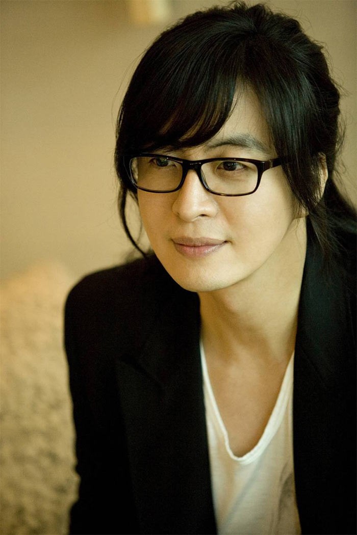 Cuoc song cua dien vien Bae Yong Joon sau giai nghe-Hinh-9