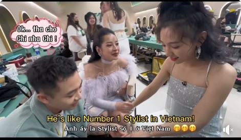 Stylist cua Chi Pu tiet lo chuyen kho tin o hau truong 