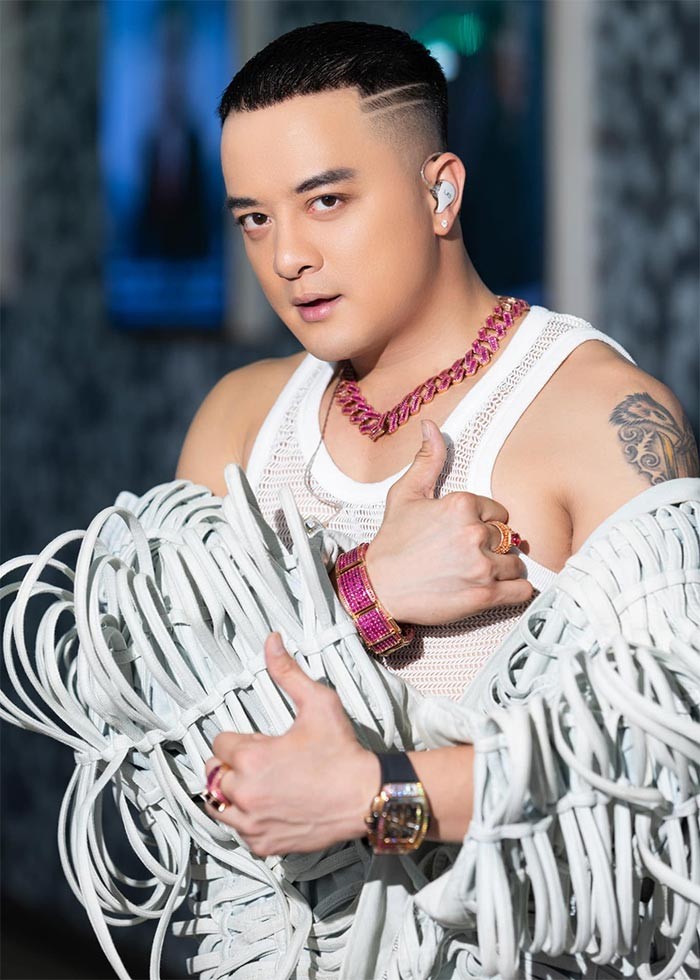 Cao Thai Son song giau co, len chuc bo o tuoi U40