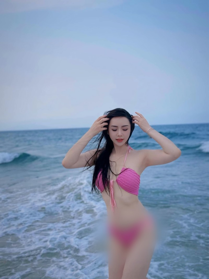 Quynh Kool “gay thuong nho” khi dien bikini mau hong quyen ru-Hinh-5