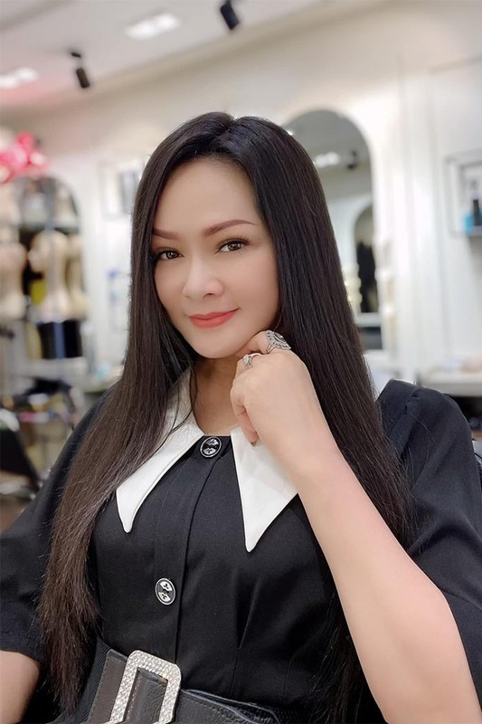 Ca si Nhu Quynh U55 van tre dep, rang ro-Hinh-12