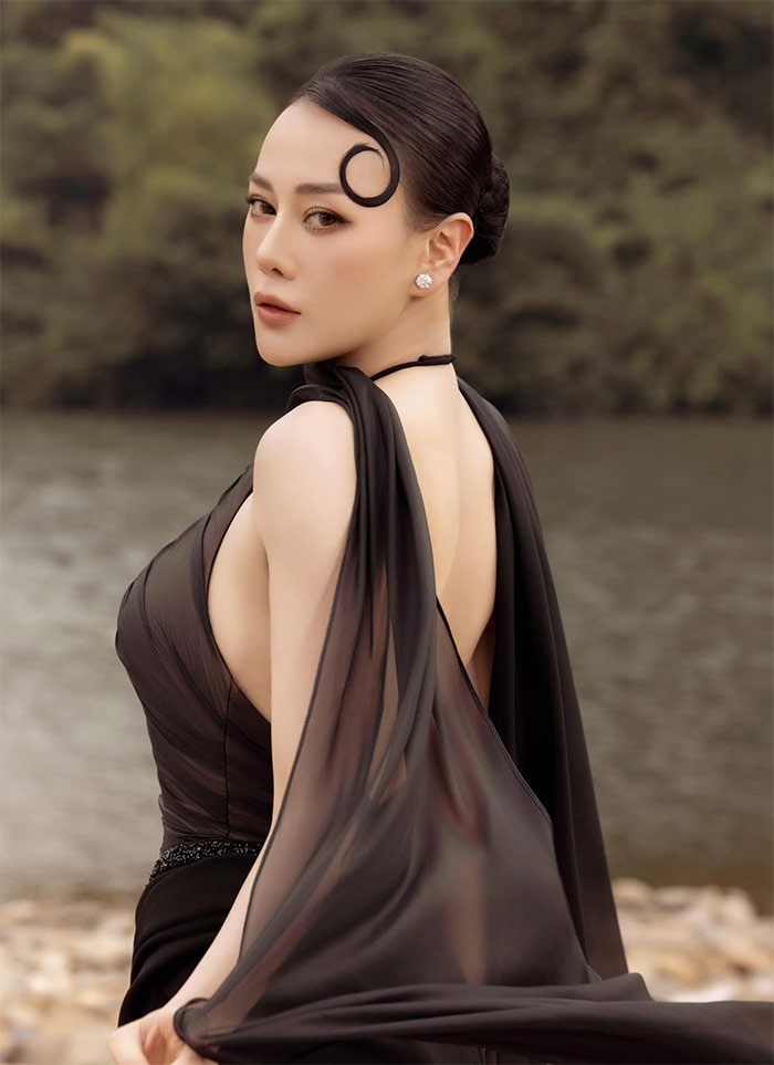 Phuong Oanh long lay du su kien, dam tham khi lam me bim sua