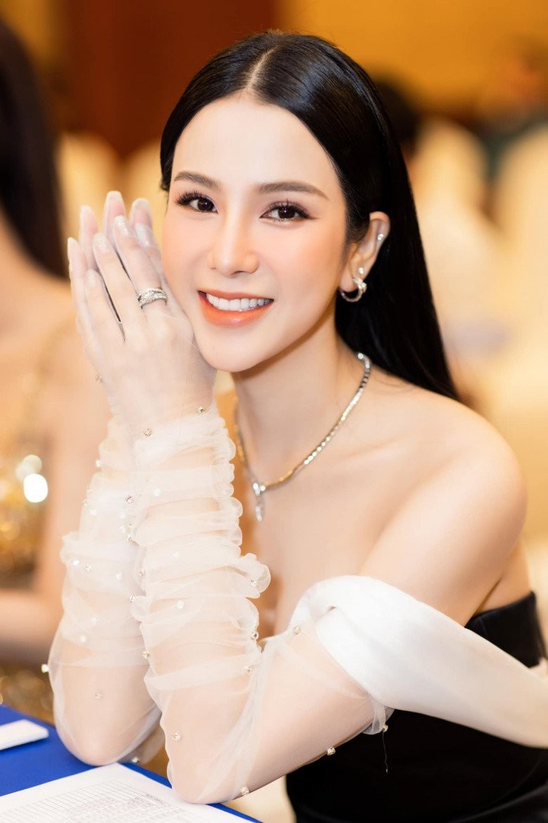 Diep Lam Anh xinh dep, sang chanh voi do hieu-Hinh-8