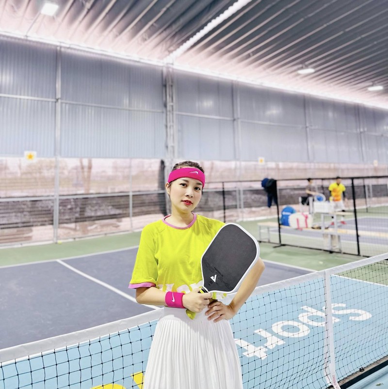 Hot face sao Viet: Dien vien Ngoc Huyen xinh dep tren san pickleball-Hinh-6