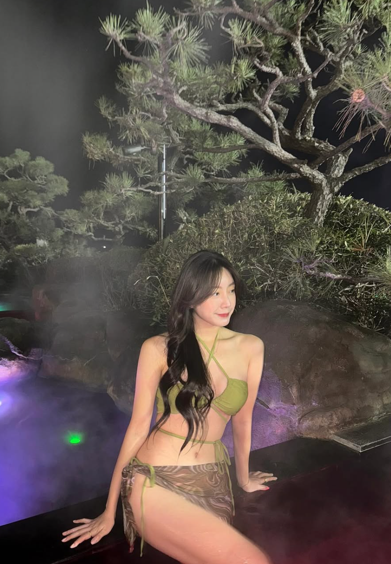 My nhan co vu Han Quoc dien bikini khoe than hinh nuot na-Hinh-8