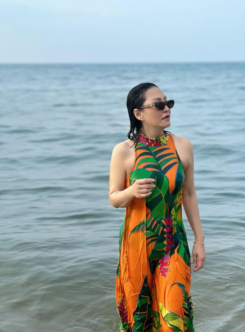 Hot face sao Viet: Thuy Anh chup anh khoe vong eo thon gon-Hinh-8