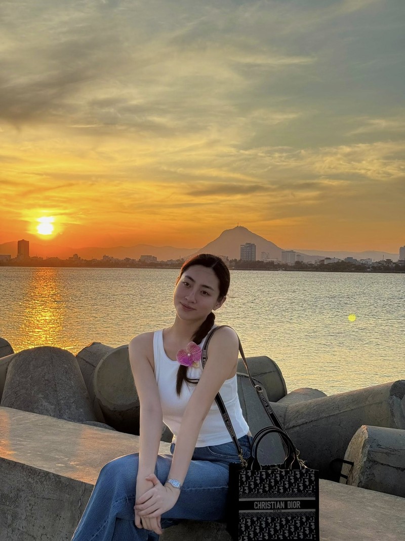 Hot face sao Viet: Huyen Baby mac sang chanh check in o Han Quoc-Hinh-5