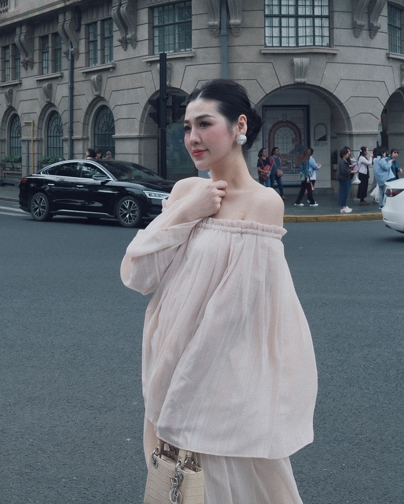 A hau Duong Tu Anh “dot mat” fan voi tui hieu tien ty-Hinh-10