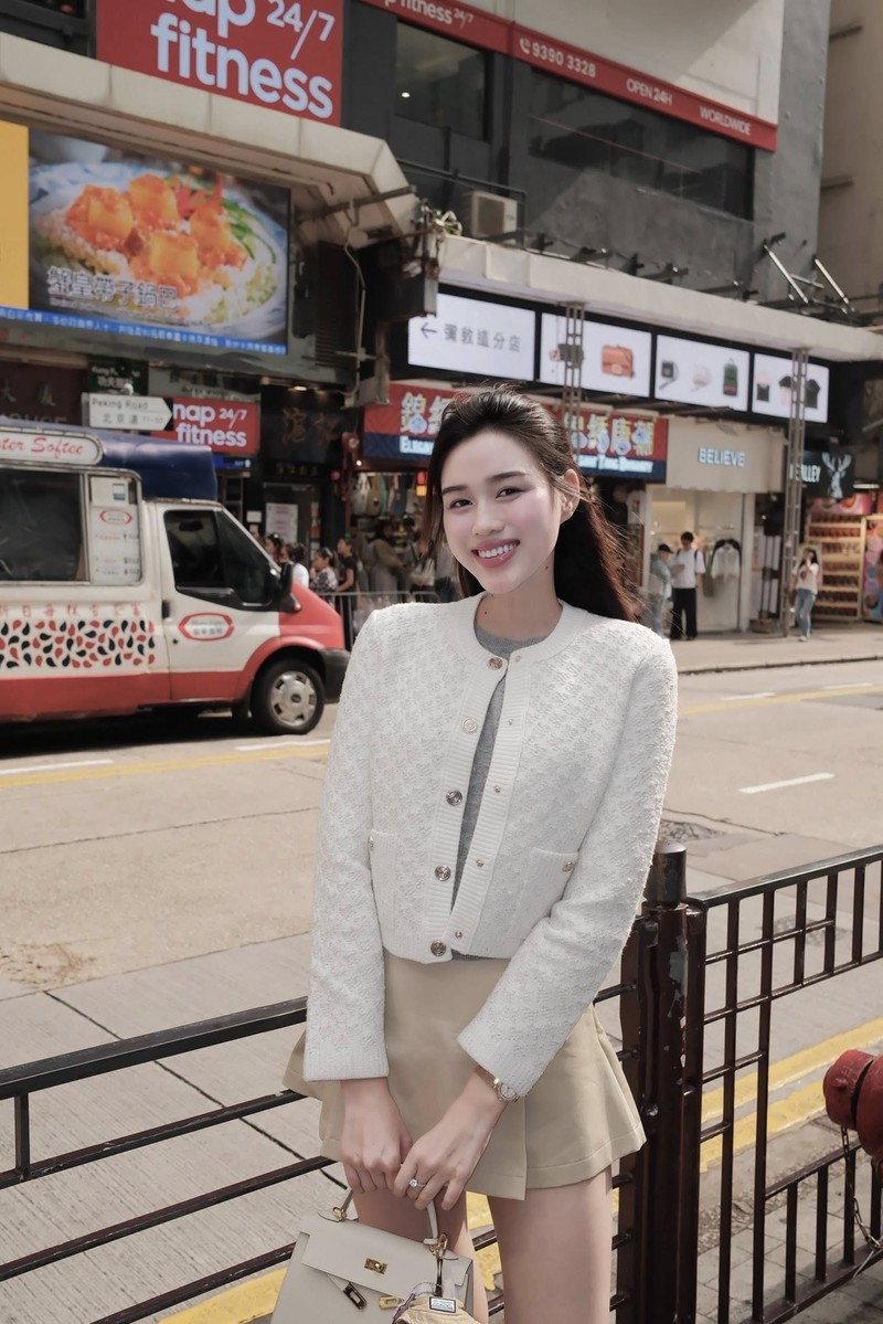 Hot face sao Viet: Gia dinh Phuong Oanh chup anh co trang Han Quoc-Hinh-8