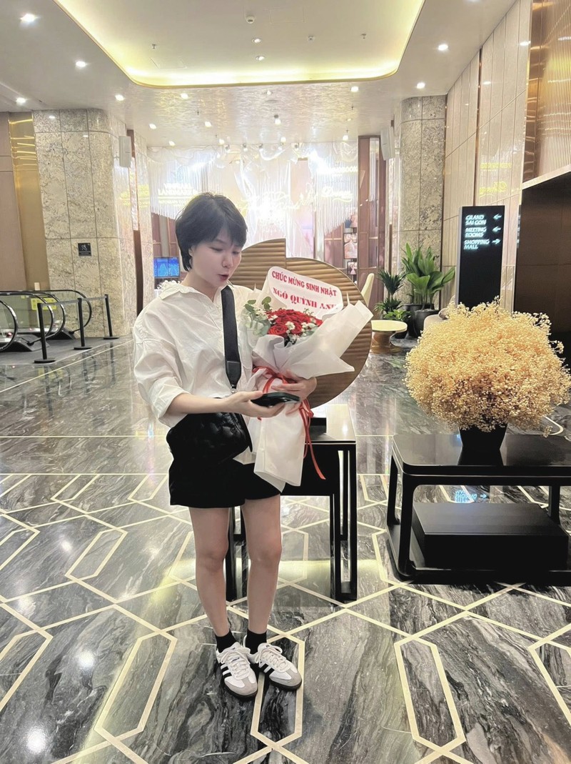 Hot face sao Viet: H'Hen Nie khoe goc nghieng voi chiec cam nhon-Hinh-7