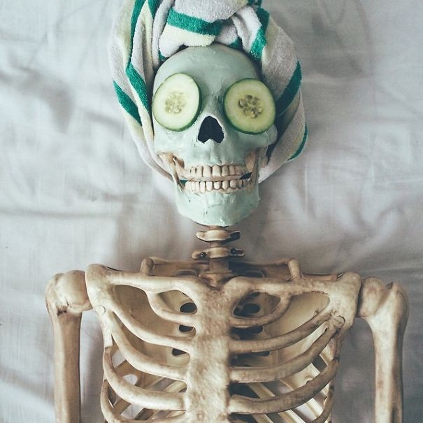 Bộ xương Halloween nổi tiếng thế giới - Cùng khám phá bộ sưu tập bộ xương Halloween nổi tiếng và đầy sáng tạo trên thế giới. Với những thiết kế tuyệt đẹp và độc đáo, bạn sẽ có ngay một ý tưởng tuyệt vời để trang trí cho bữa tiệc Halloween đầy sắc màu và ma mị.