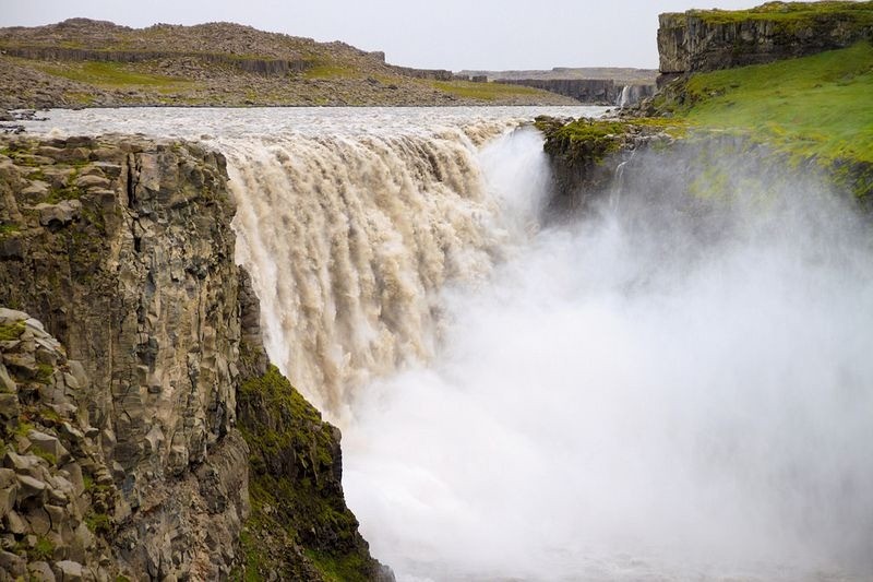 Ky ao thac nuoc than tien xu Bang dao Iceland-Hinh-2