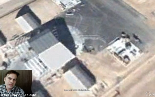 Phat hien xac UFO tai Area 51 nho Google Map?-Hinh-4