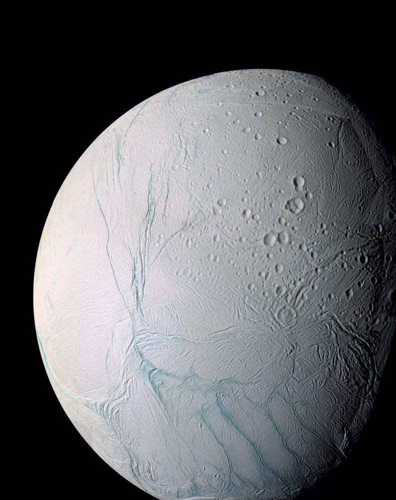 Ky la Mat trang Enceladus hoa soc van bat thuong