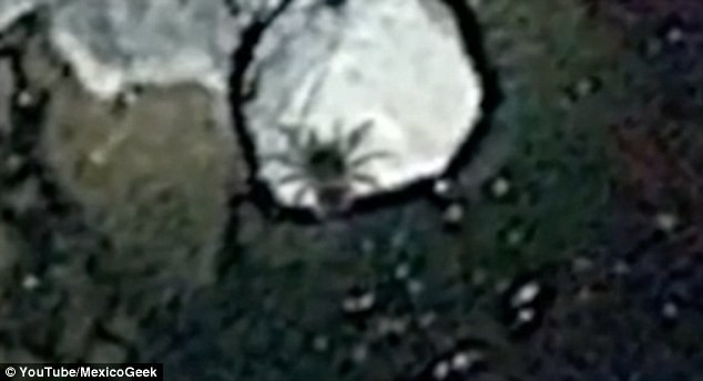 Nhen khong lo lot vao tam ngam Google Earth-Hinh-2