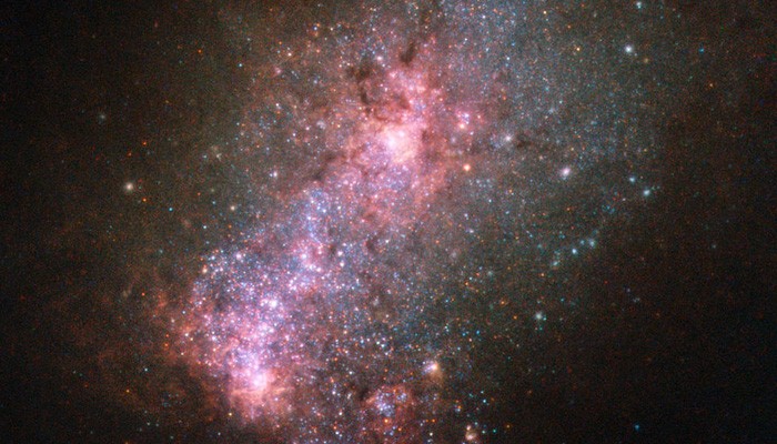 Hubble bat ngo tung anh moi nhat ve thien ha NGC 3125